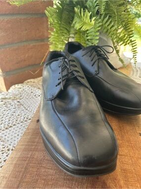 MBT Kabisa Men’s Black Leather Derby Lace-Up Shoes. Rocker shoes